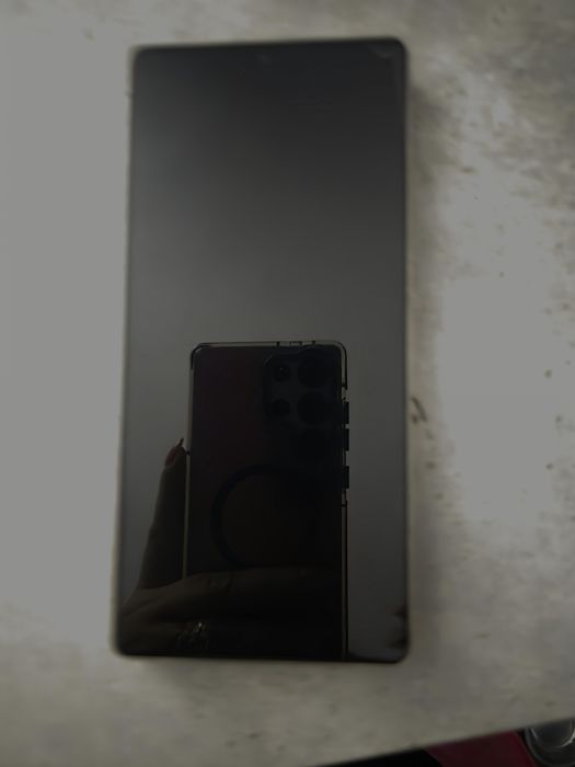 Vand telefon aproape nou
