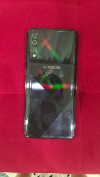 Продам телефон самсунг Galaxy A30s