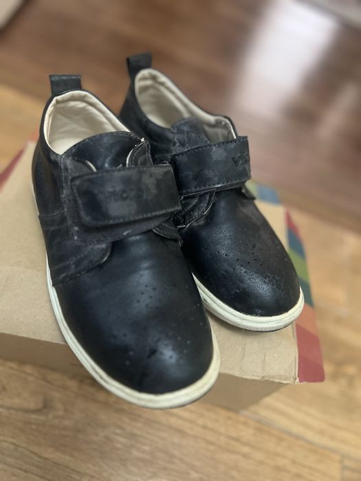 Красовки поло оригинальные 32го размера из vico