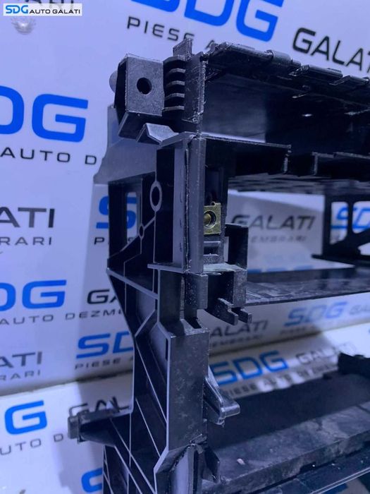 Consola Suport Centrala Rama Single 1 DIN Audi A4 B7 2005 - 2008 Cod 8E0858005E