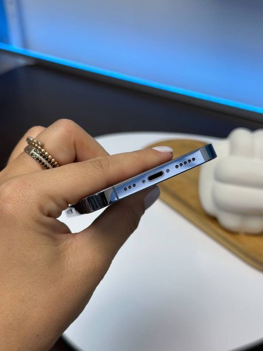 Iphone 13 pro bule