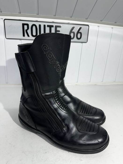 Cizme moto nr 47 Daytona Shair GTX Din piele cu membrana GoteTex