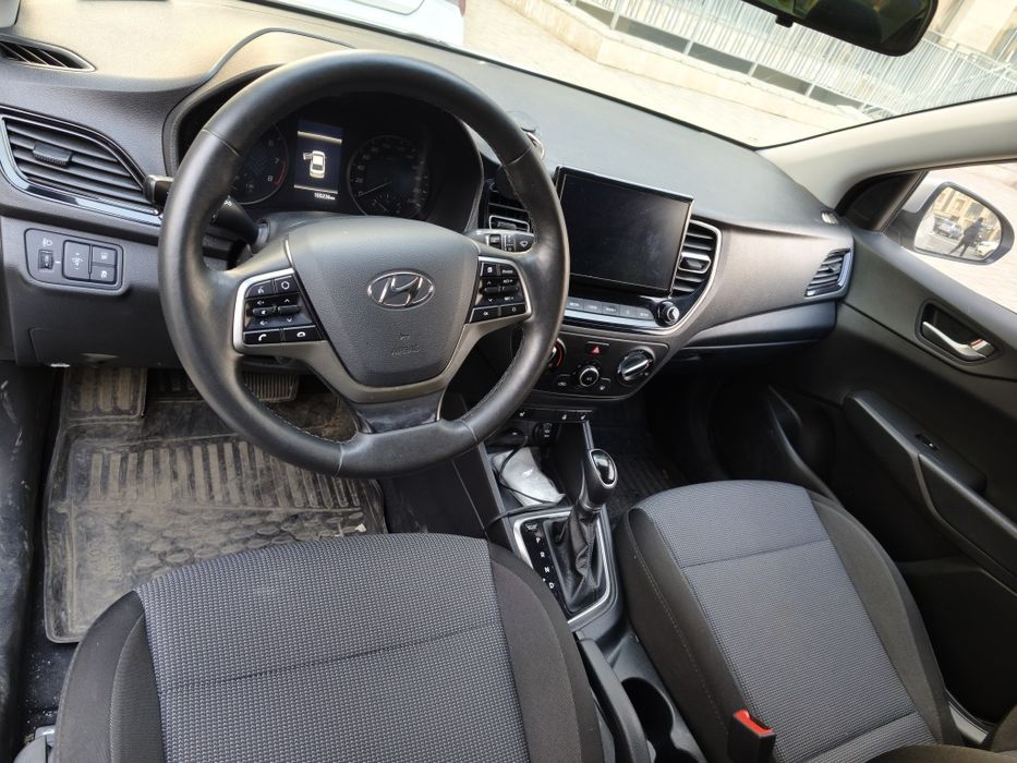 Продам хюндай акцент 2020