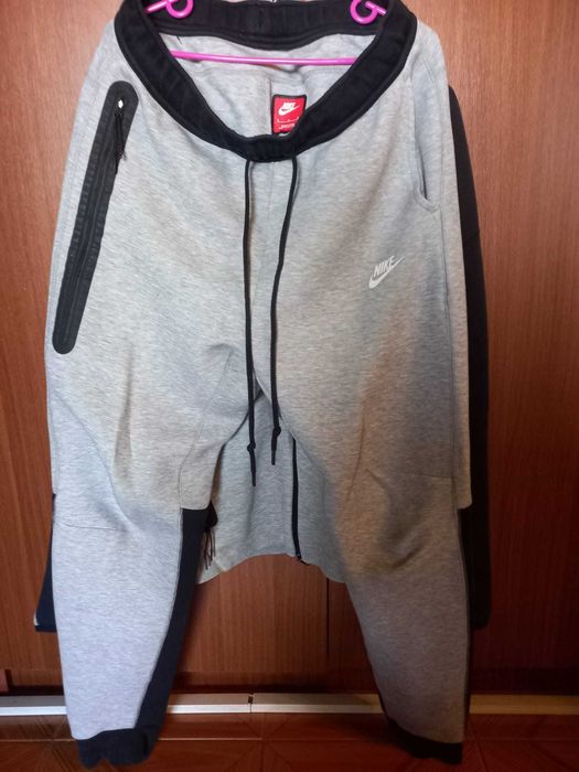 Tech Nike Gri-negru, băieți masura M