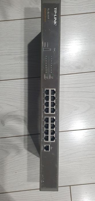 Свич коммутатор 16 портовый