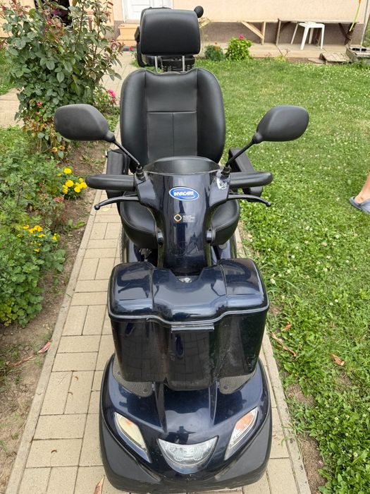 Scuter/Triciclu Electric Invacare Comet