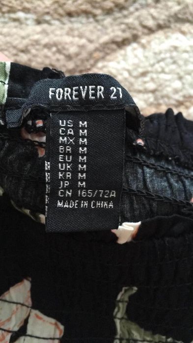 Страхотен панталон на цветя Forever 21 - Нов!! размер М/L