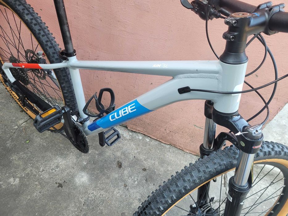 Bicicleta cube 27.5 S