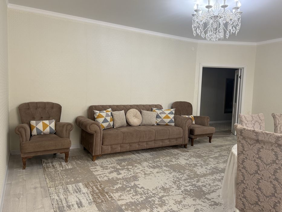 Диван с креслами