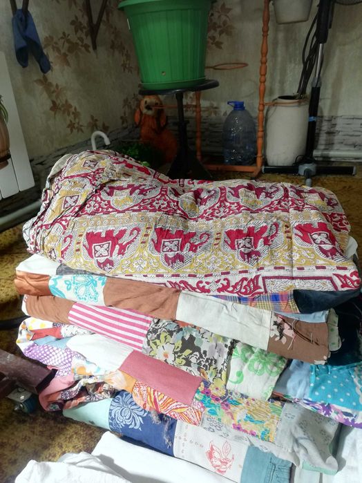 Постельное белье, ткань, одеяла, скатерть бу отдам