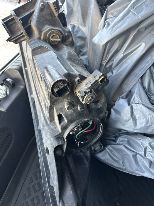 Фара правая на hyundai accent 2015