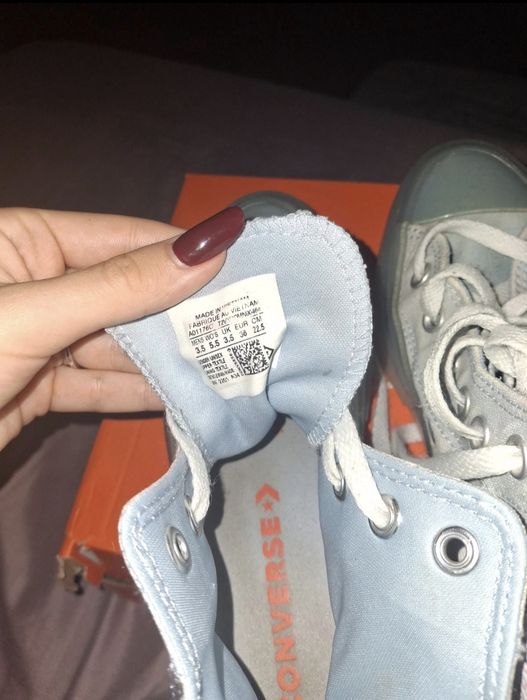 adidasi converse