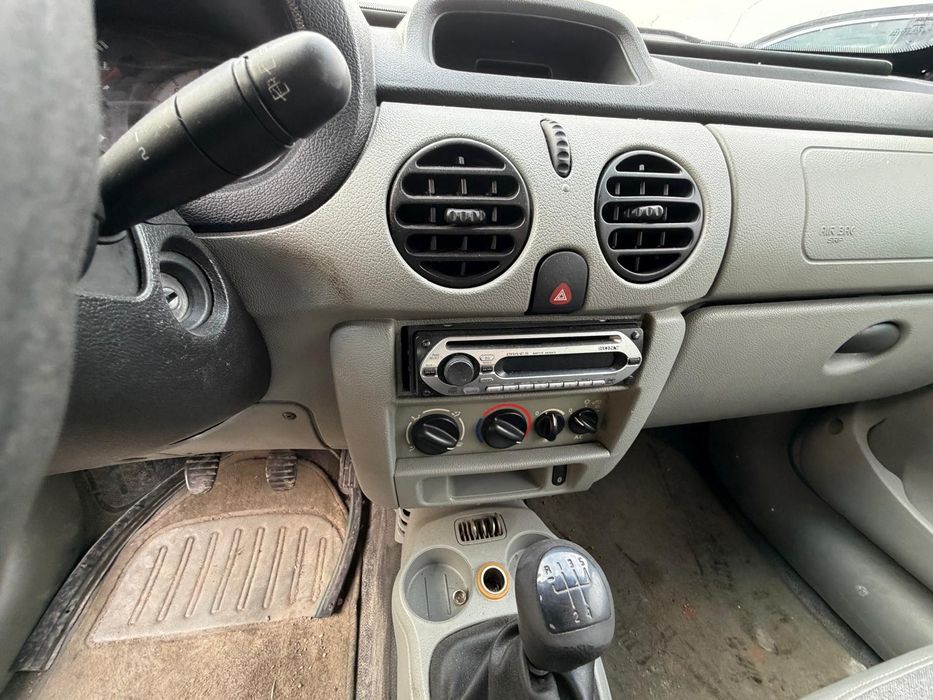 Vând Renault Kangoo