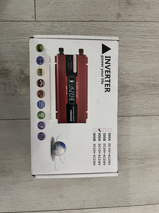 Инвертор на напрежение  12V/24V-220V,600W