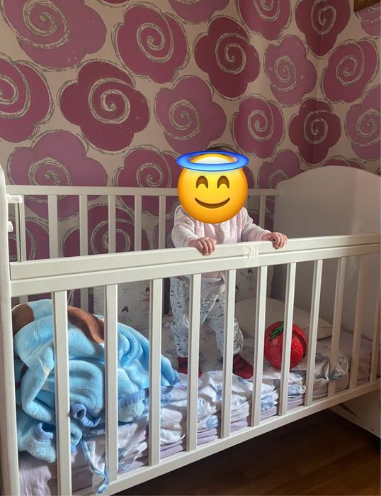 Продам кроватку для малышей