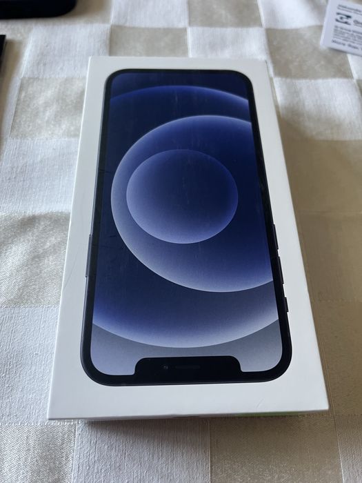 Продавам iphone 12