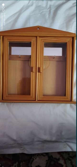 Suport chei din lemn