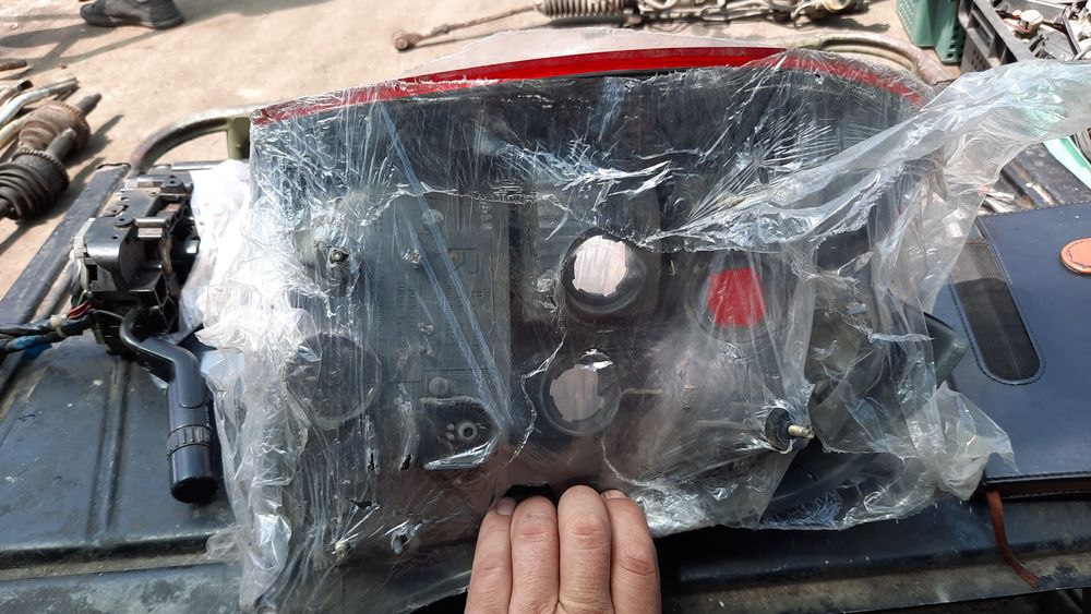 Задний стоп на мазду 323