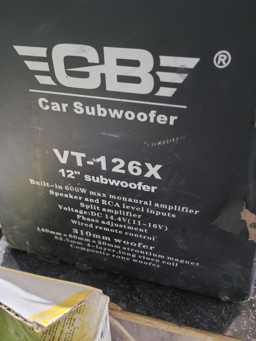 Продам  автосаббуфер