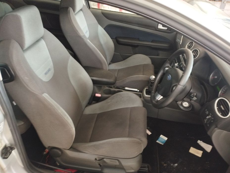 1.6 бензин има катализатор продава се цяла