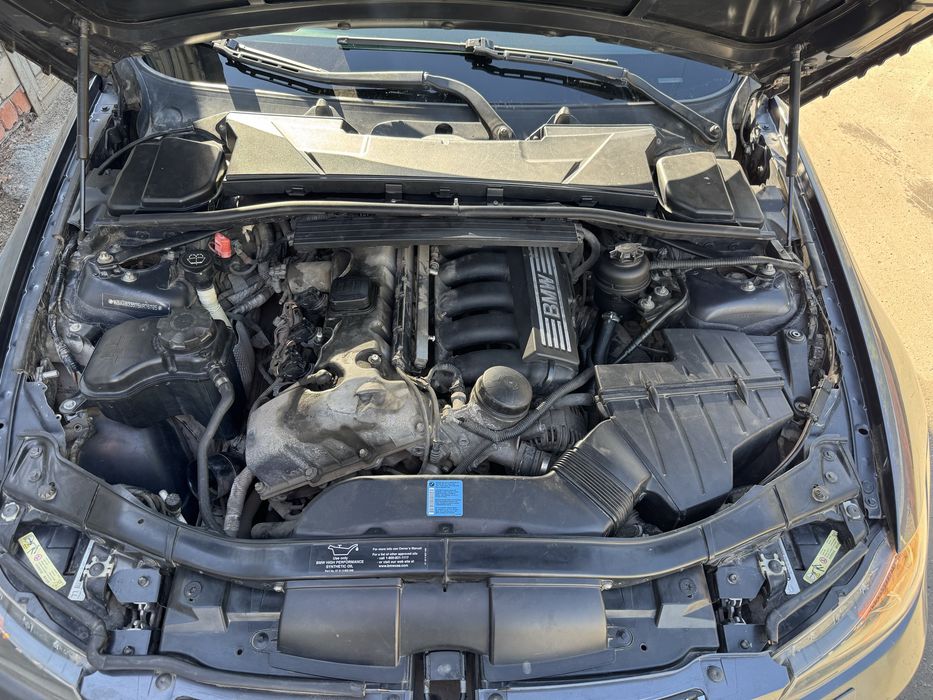 Продам BMW 330 (3 series)