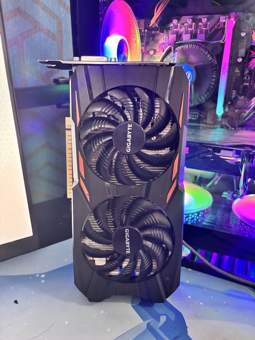 Vand placa video gtx1050ti
