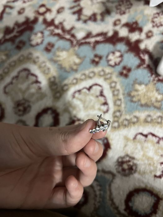 Серьги из серебра с фианитами