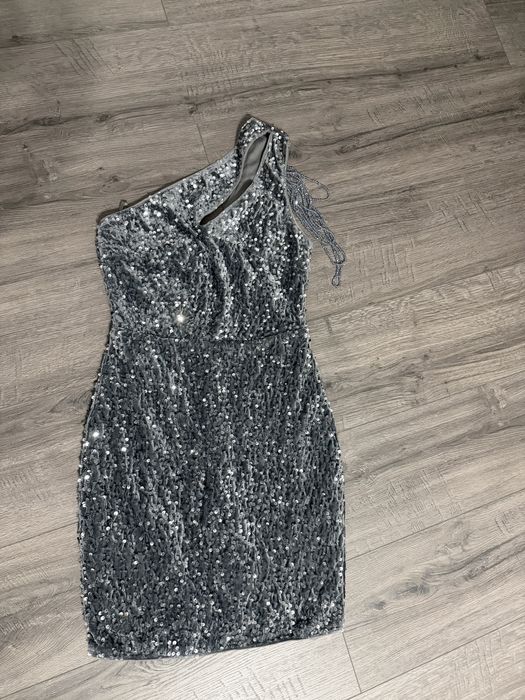 Официални рокли