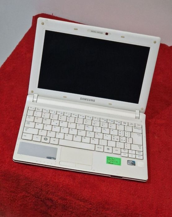 Laptop Samsung funcțional, lipsa butonul de pornire
