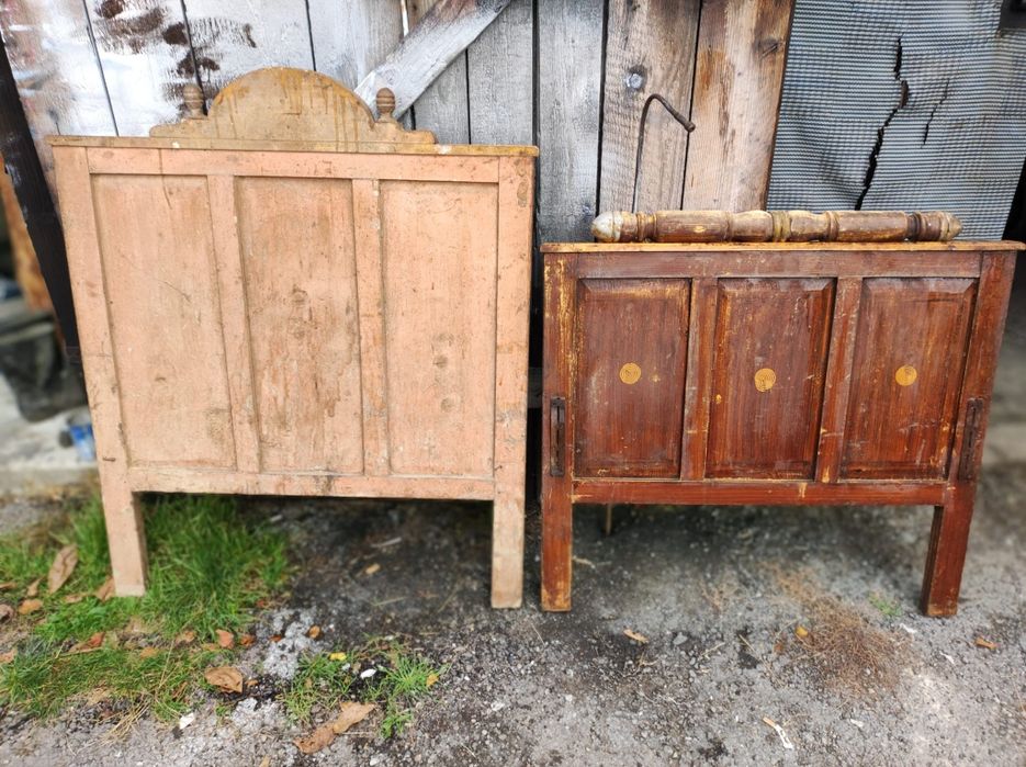 Tăblii de pat și ladă de zestre vechi