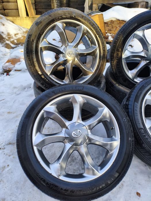 Диски R20 infinity 5x114,3 + Шины