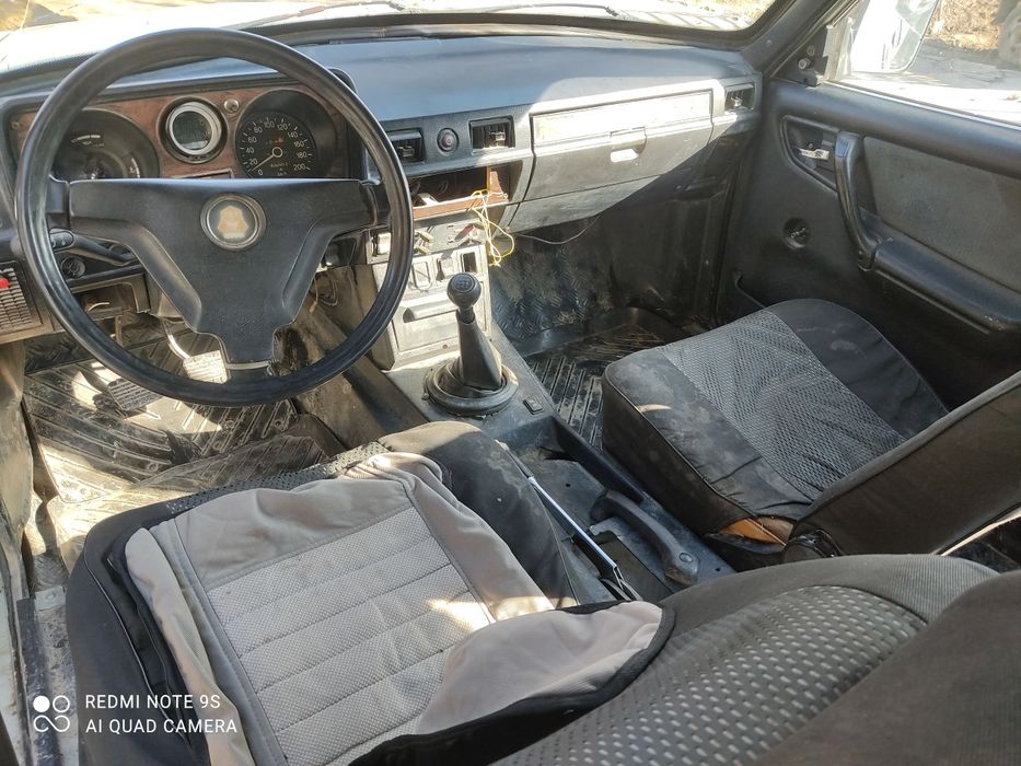 Tayyor pul topar moshina