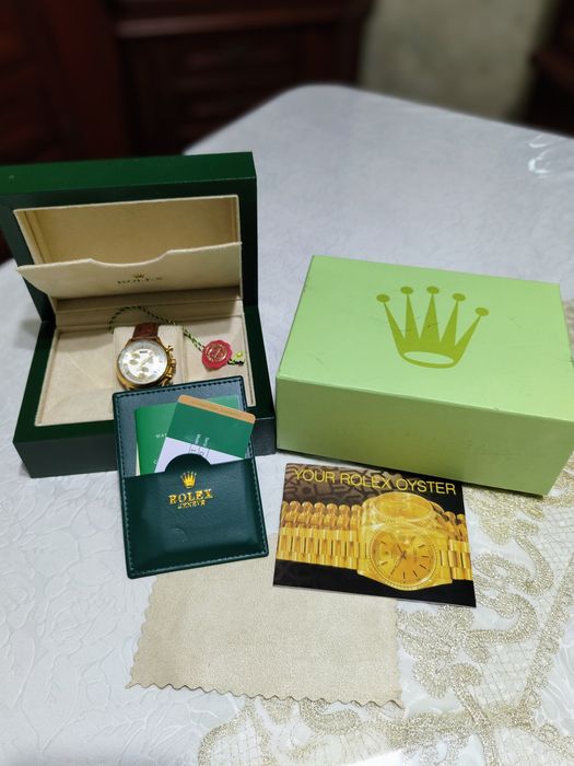 Золотые часы Rolex