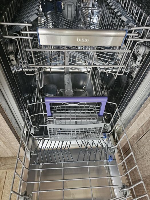Съдомиялна за вграждане Beko 45 см