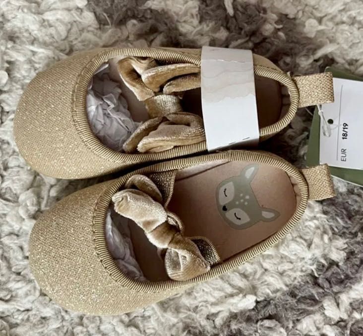 Затворени обувки ХМ 18/19 размер. Waikiki 23 и Вигами 20