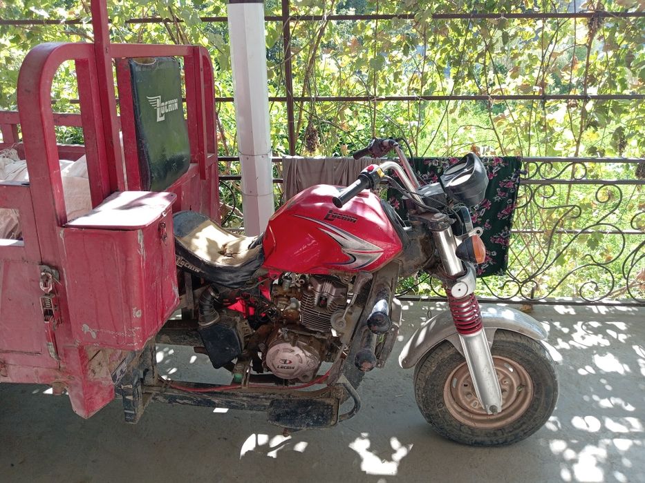 Mototsikl sotildi holati yaxshi