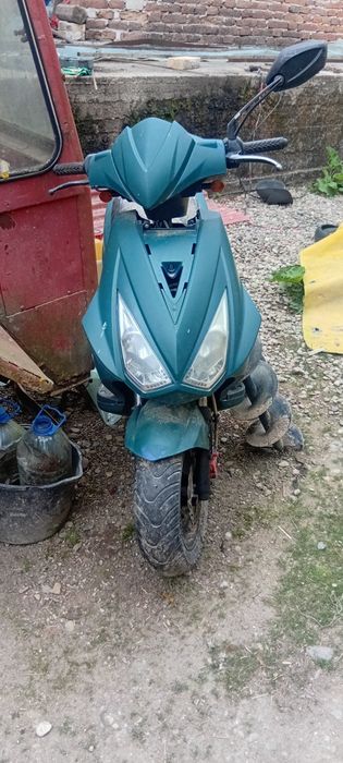 Vand Scuter de 125