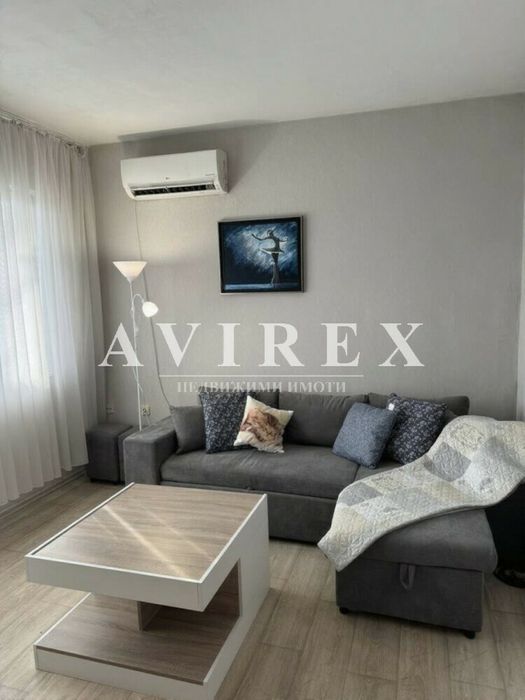 Уютен двустаен апартамент в кв. Кючук Париж - бул. Никола Вапцаров