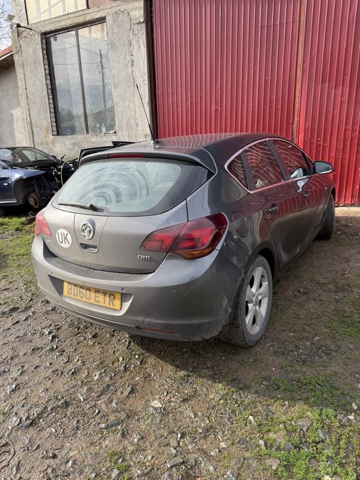 Haion opel astra j 2011