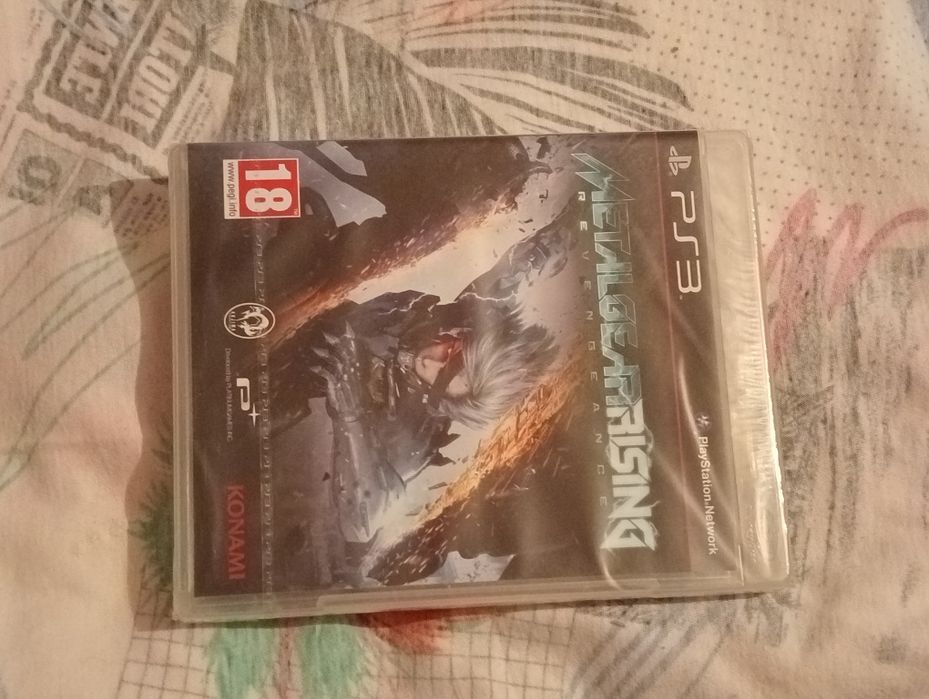 Vand sony ps3 + joc
