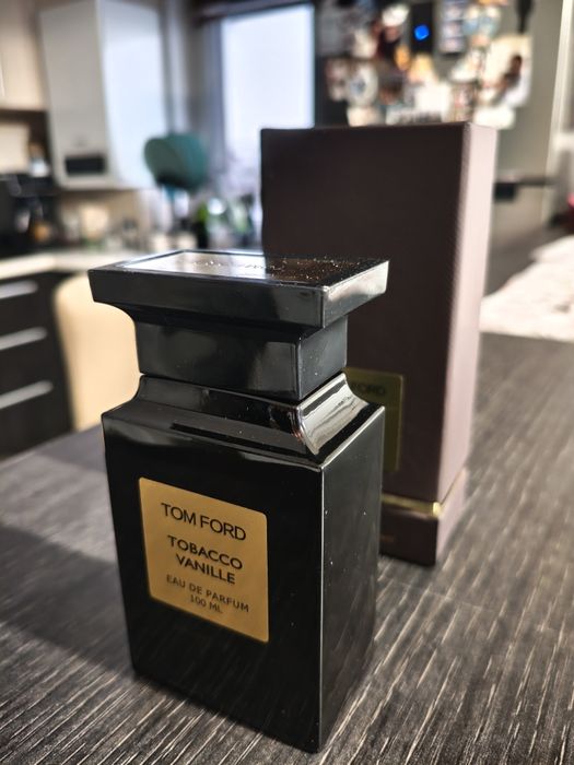Vând parfum Tom Ford Tabacco Vanille 100 ml