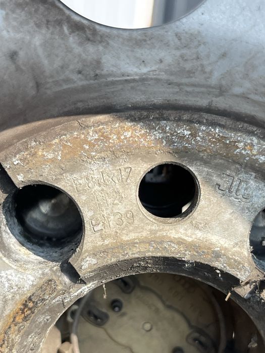 Set jante aliaj R17 5x112 originale Audi Q5  cu anvelope de iarna