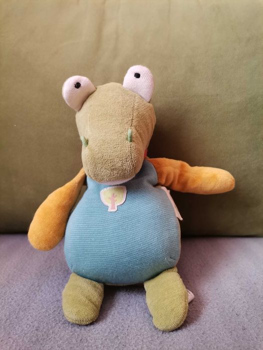 Музикална бебешка играчка