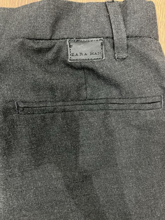 Официален панталон на Zara