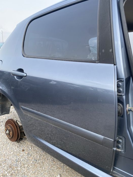 Задна дясна врата за пежо 307 хачбек