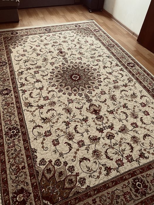 Ковер 2*3 м. Б/у