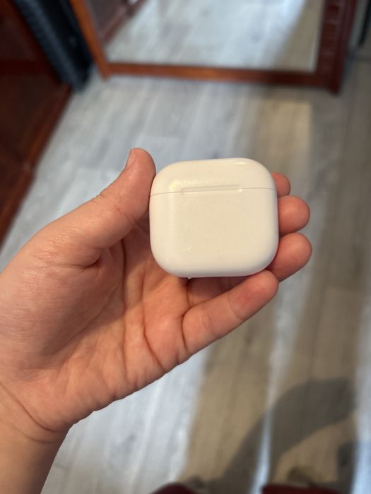 Airpods 4 поколение б/у
