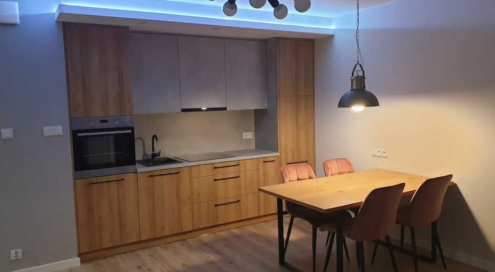 Дава се под наем Двустаен апартамент в Пловдив, Гагарин - 56 кв.м за 255 € - Снимка #1