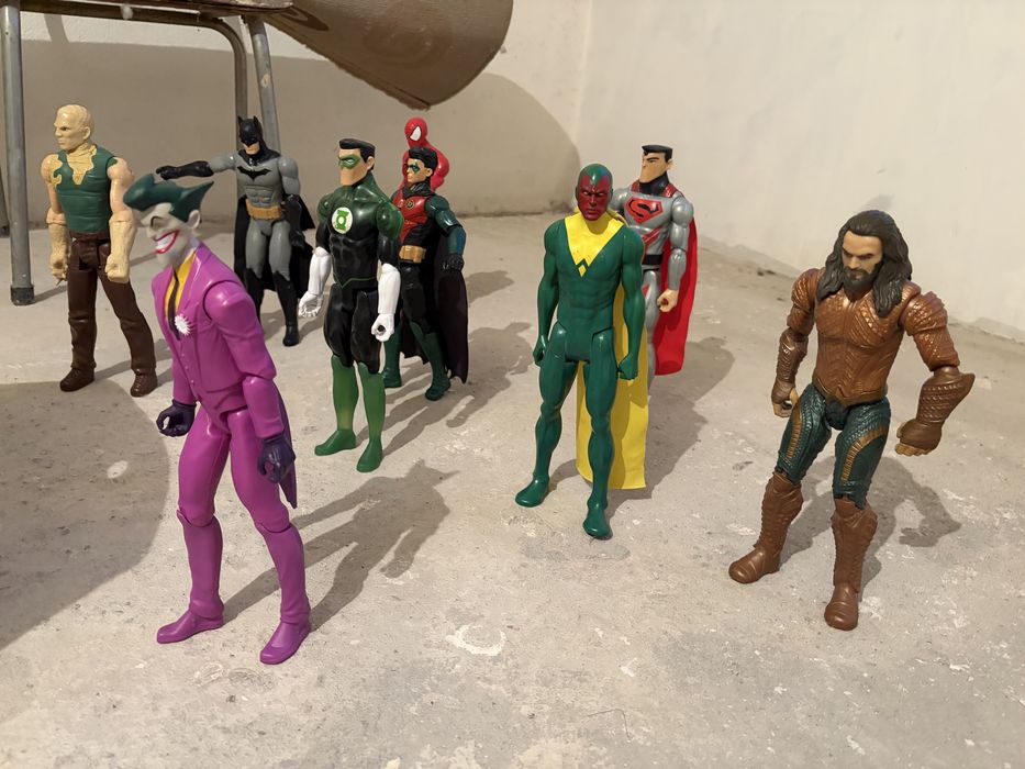 супергерои фигурки оригинални