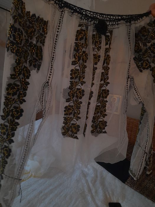 Costum național tradițional